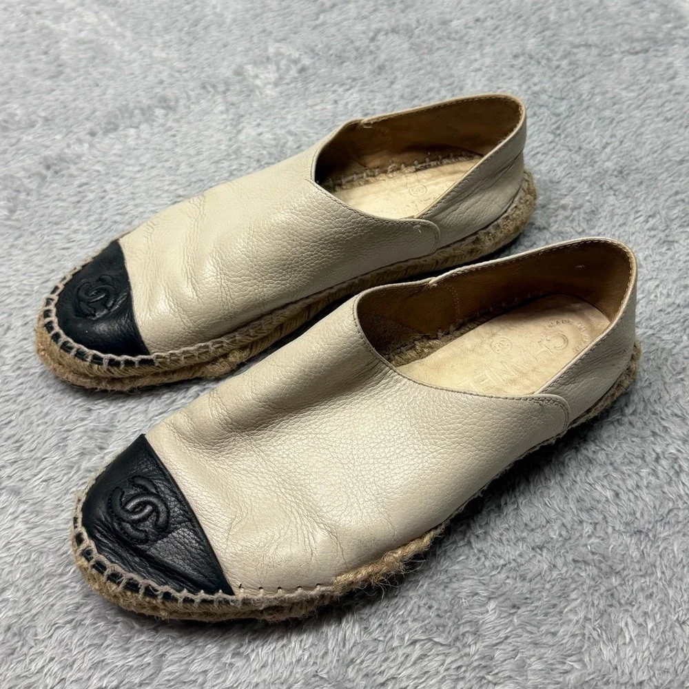 CHANEL good used